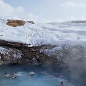 تور 2 روزه تخت سلیمان تا پیمایش برفی آبگرم جادویی